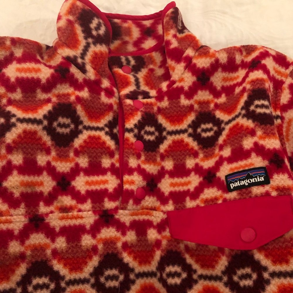 Patagonia pullover.